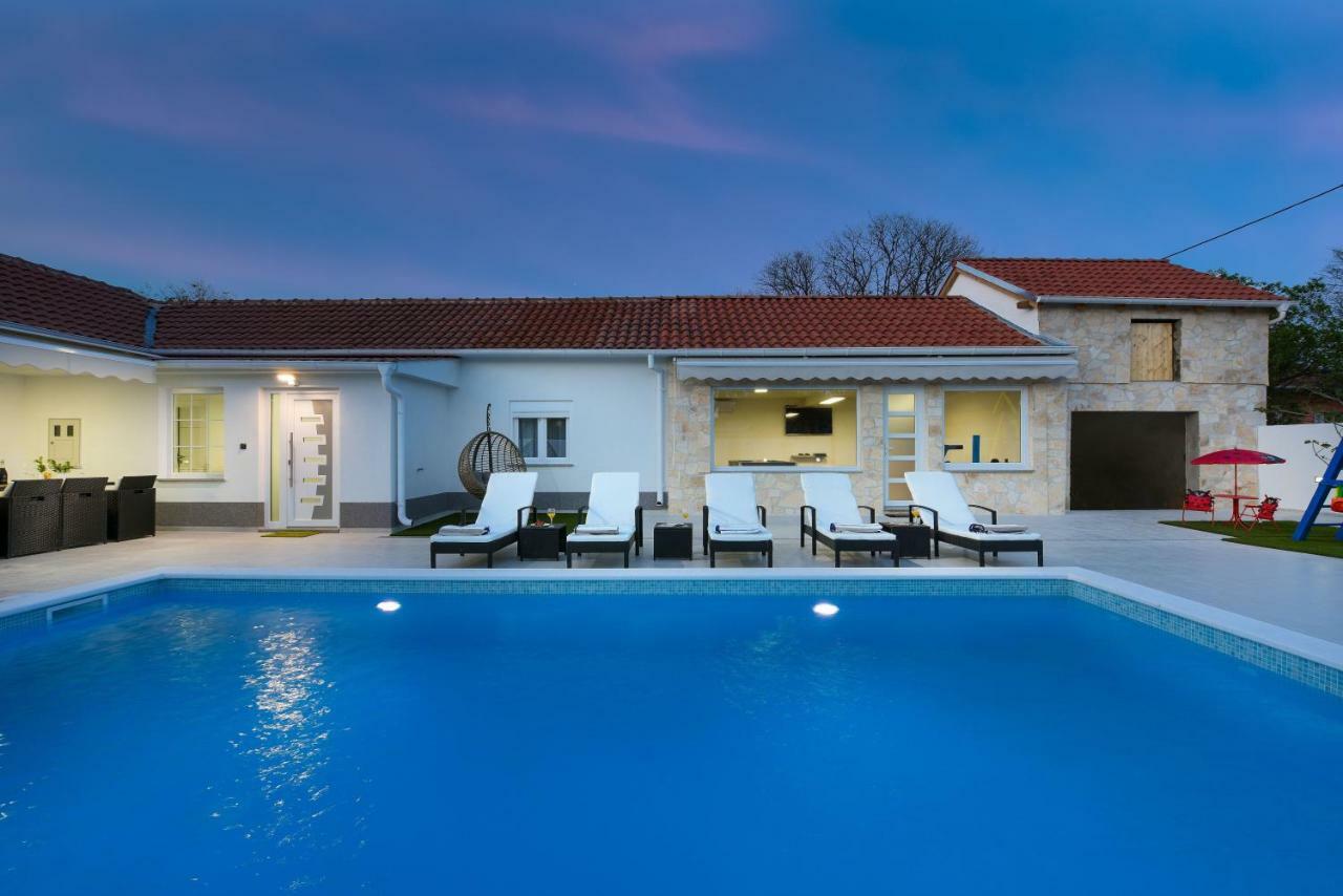 Villa Mare - With Heated Pool Zára Kültér fotó