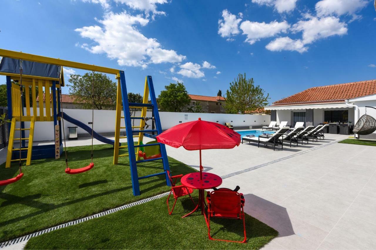 Villa Mare - With Heated Pool Zára Kültér fotó
